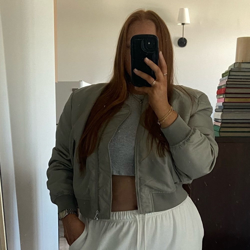 H&M Bomber Jacket - Cropped - Sage Green